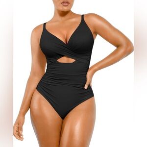SHAPELLX Tummy Control Swimsuit Women’s One Piece Ruched Built-in Bra M NWT